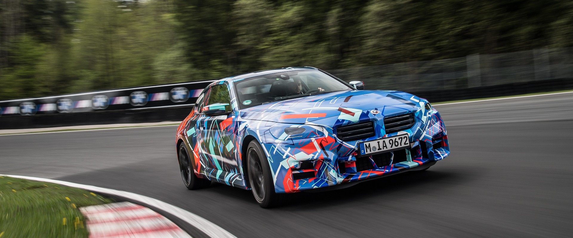 2023 BMW M2: The last ICE-powered M2 gets a manual gearbox! 2023 BMW M2: The last ICE-powered M2 gets a manual gearbox!