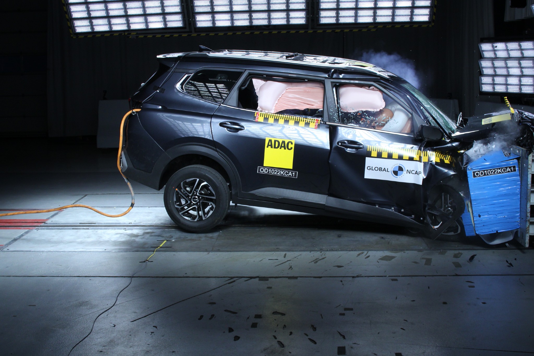 Kia Carens scores three stars at the GNCAP safety tests
