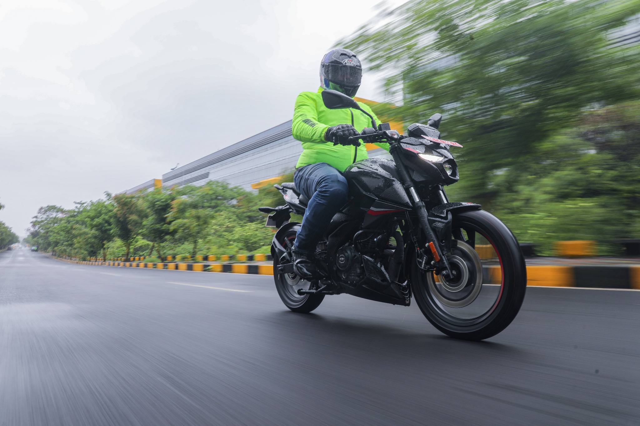Bajaj Pulsar N160 first ride review | The rival the TVS Apache RTR 160 4V never had? Bajaj Pulsar N160 first ride review | The rival the TVS Apache RTR 160 4V never had?