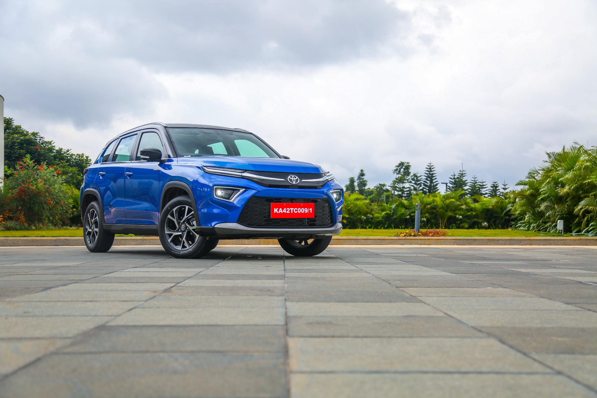 Toyota Urban Cruiser Hyryder: Hybrid SUV first drive review Toyota Urban Cruiser Hyryder: Hybrid SUV first drive review