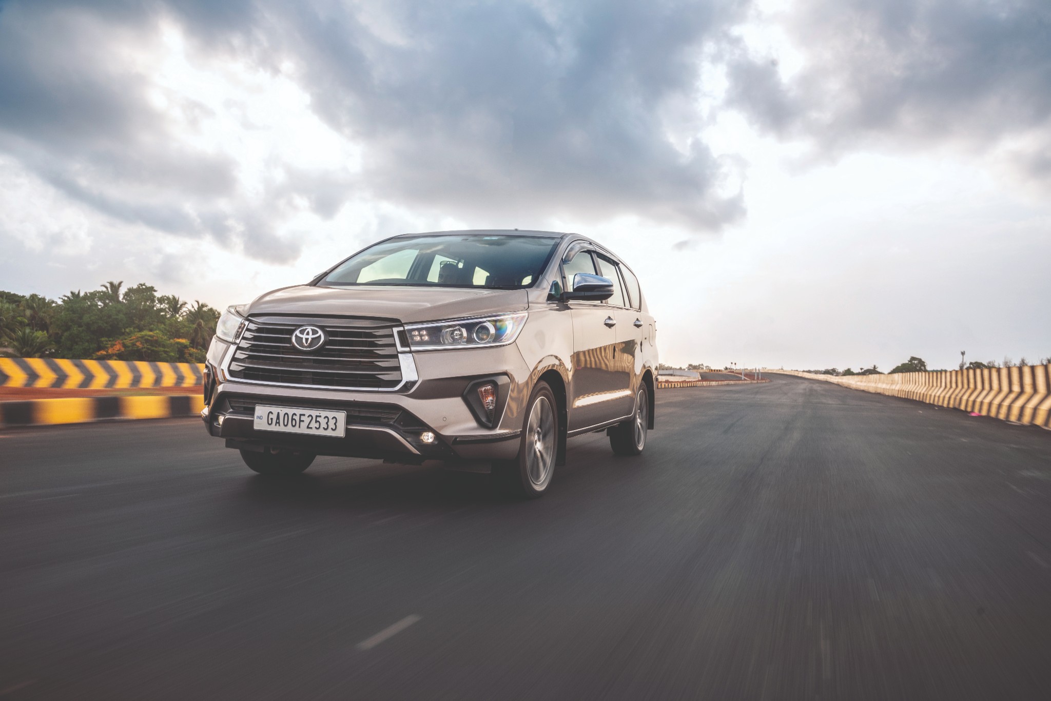 Toyota Innova Crysta production to continue alongside Innova HyCross Toyota Innova Crysta production to continue alongside Innova HyCross