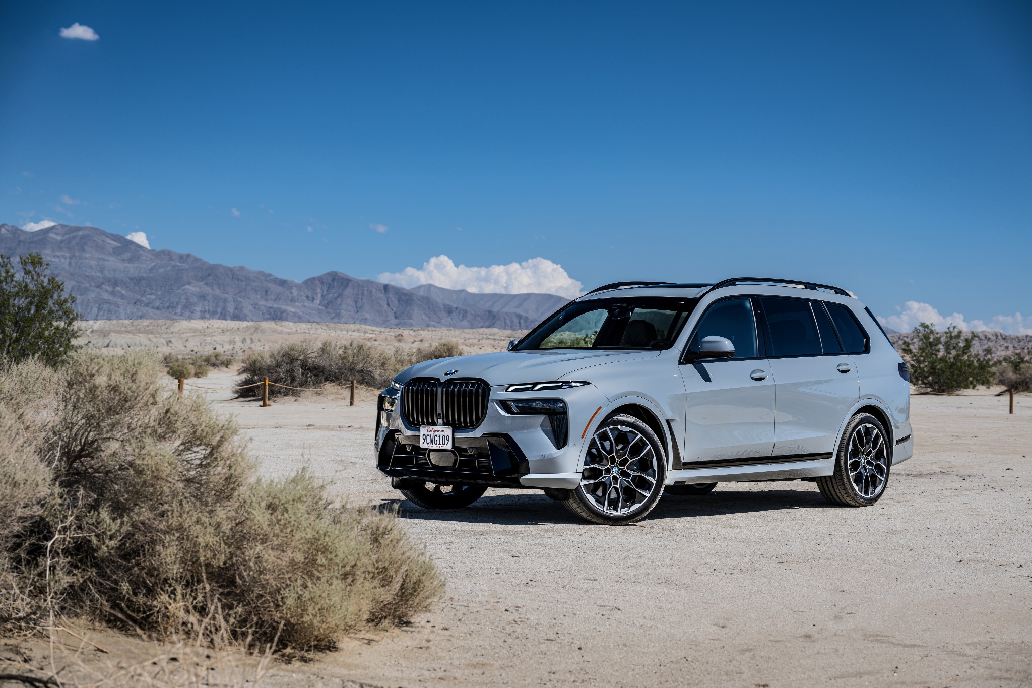 BMW X7 facelift launched in India, prices start at Rs 1.22 crore BMW X7 facelift launched in India, prices start at Rs 1.22 crore