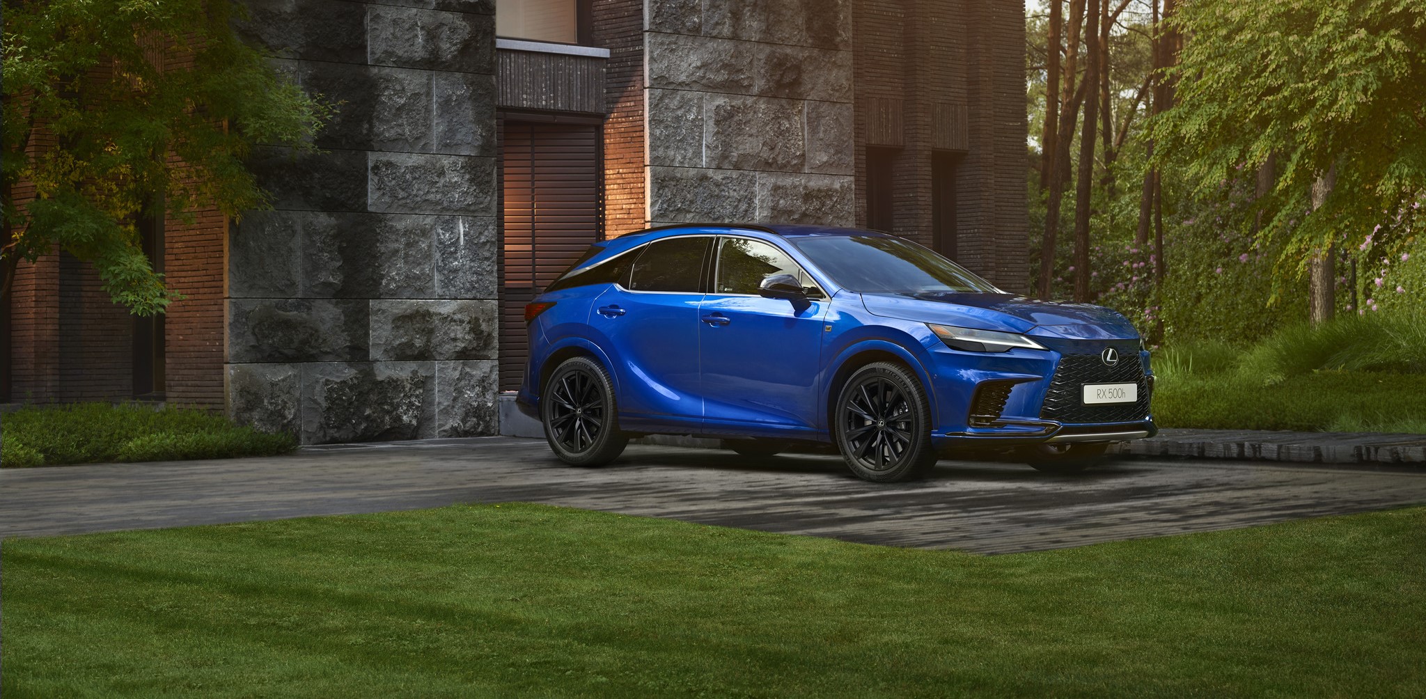 Lexus RX launched in India, with prices starting at Rs 95.8 lakh Lexus RX launched in India, with prices starting at Rs 95.8 lakh