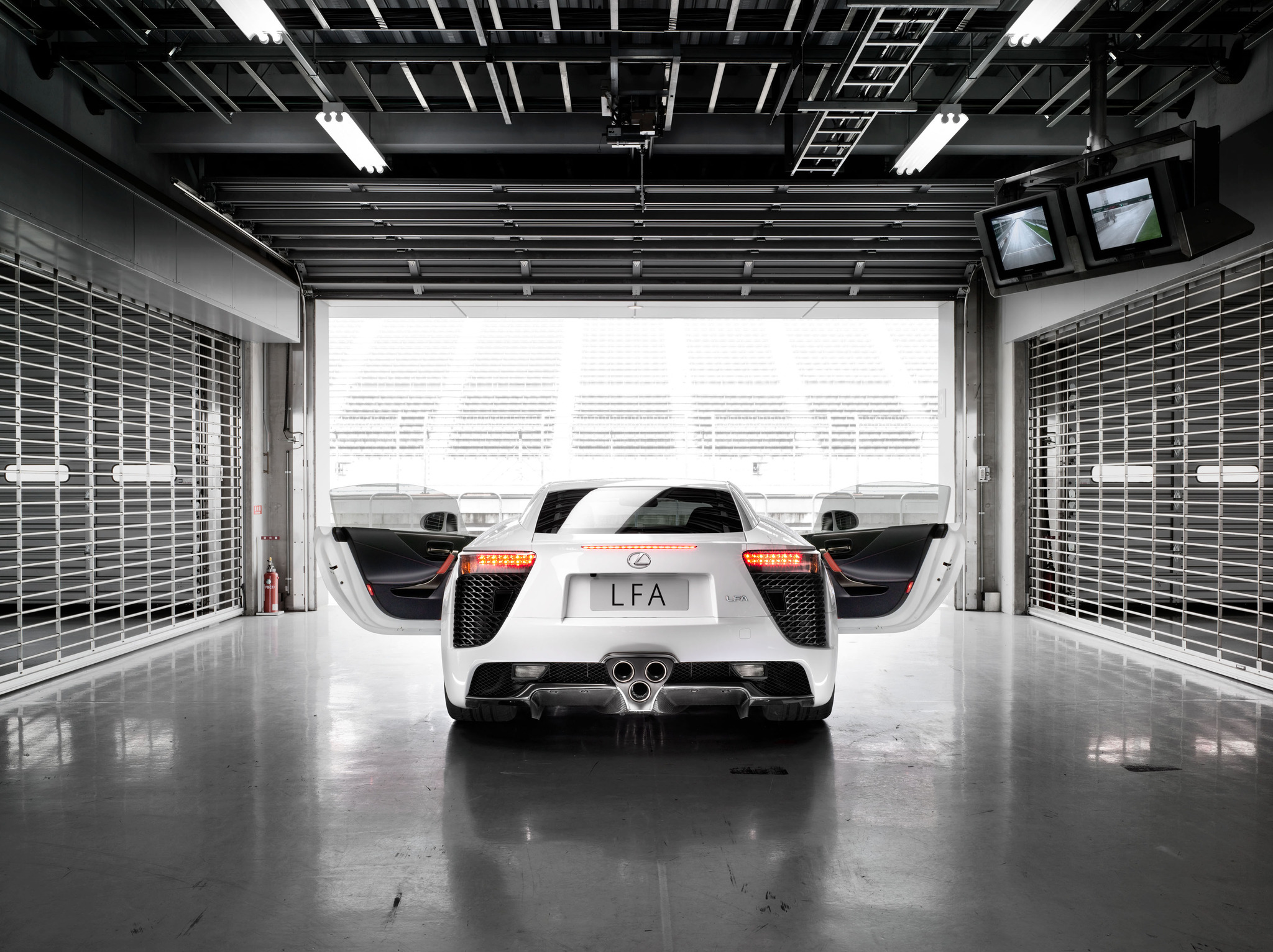 Five iconic V10-powered cars of all time Five iconic V10-powered cars of all time