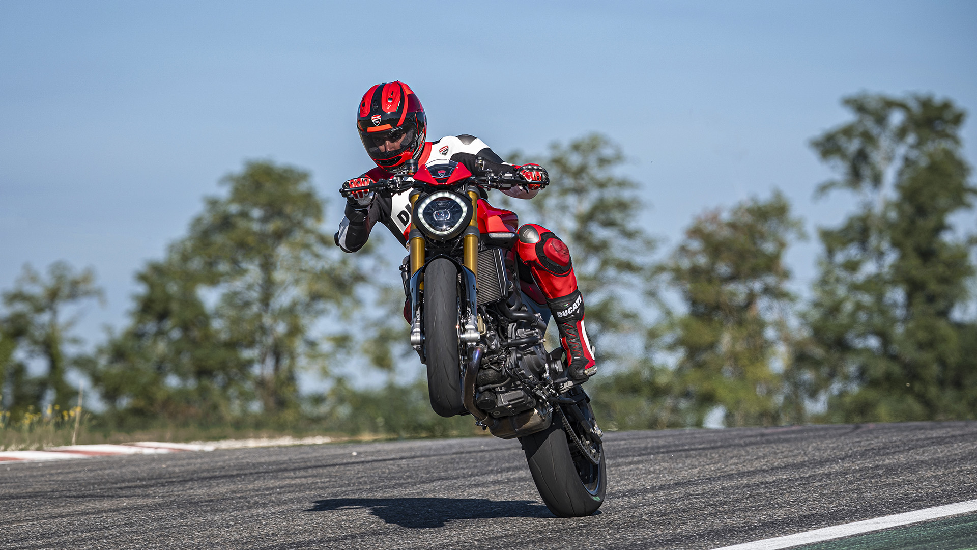 Ducati Monster SP 2023 launched, priced at ₹15.95 Ducati Monster SP 2023 launched, priced at ₹15.95