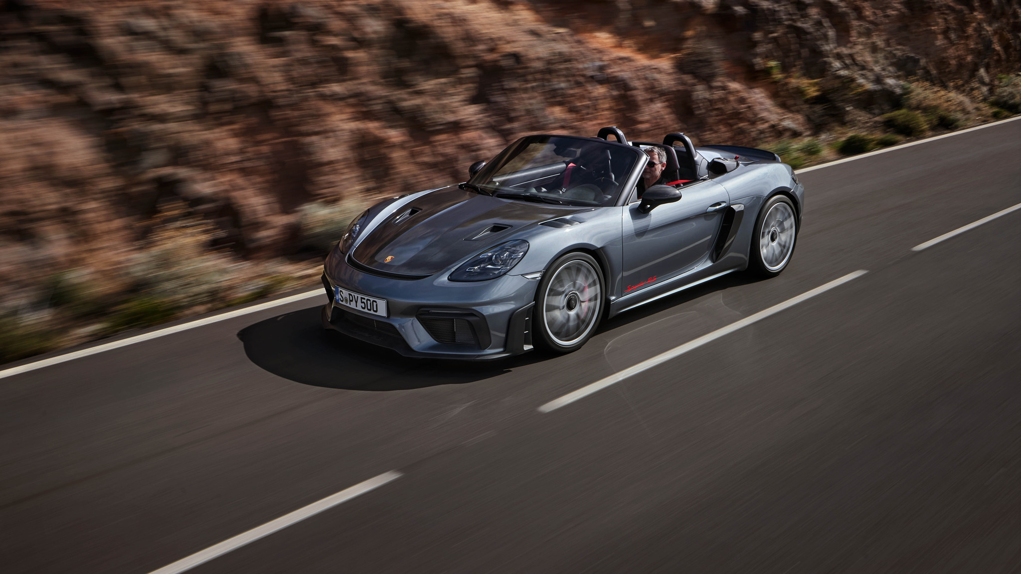 Porsche 718 Spyder RS debuts with a 493bhp-cranking flat-six