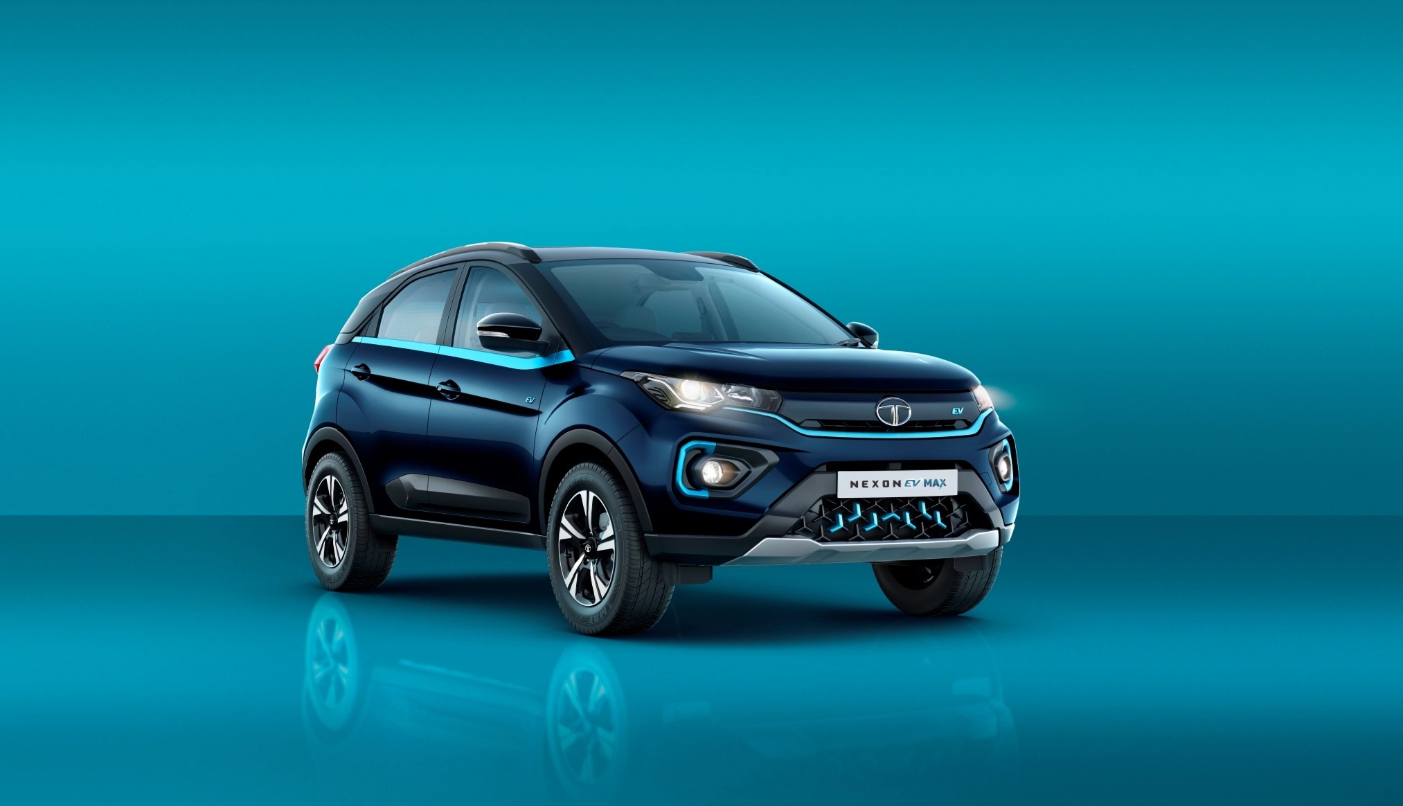 Tata Nexon EV Max XZ+ Lux variant launched at Rs 18.79 lakh Tata Nexon EV Max XZ+ Lux variant launched at Rs 18.79 lakh