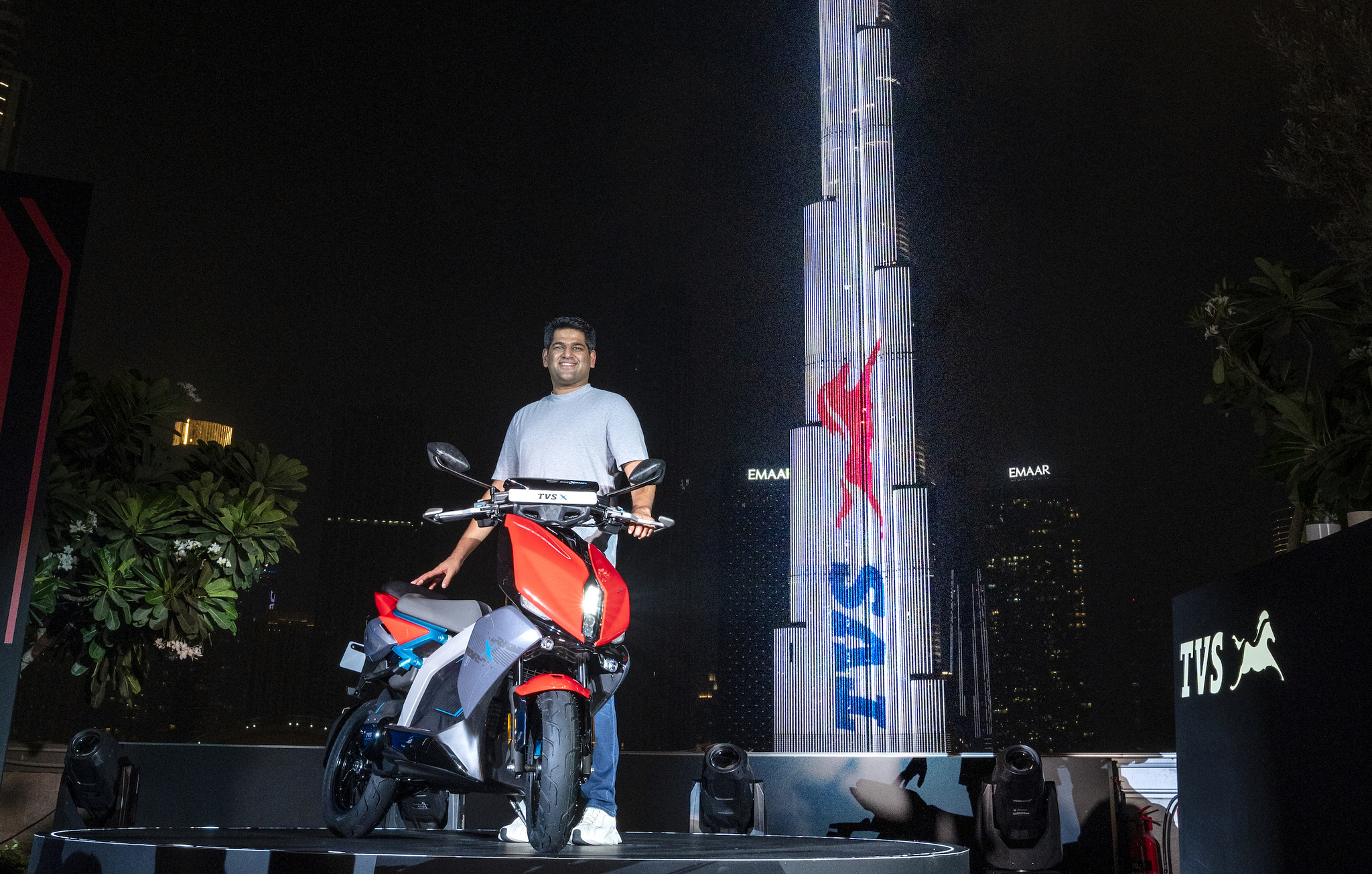 TVS X launched, priced at Rs 2.5 lakh TVS X launched, priced at Rs 2.5 lakh