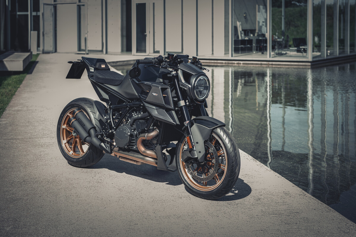 Brabus 1300 R Masterpiece edition unveiled, only 50 to be produced Brabus 1300 R Masterpiece edition unveiled, only 50 to be produced