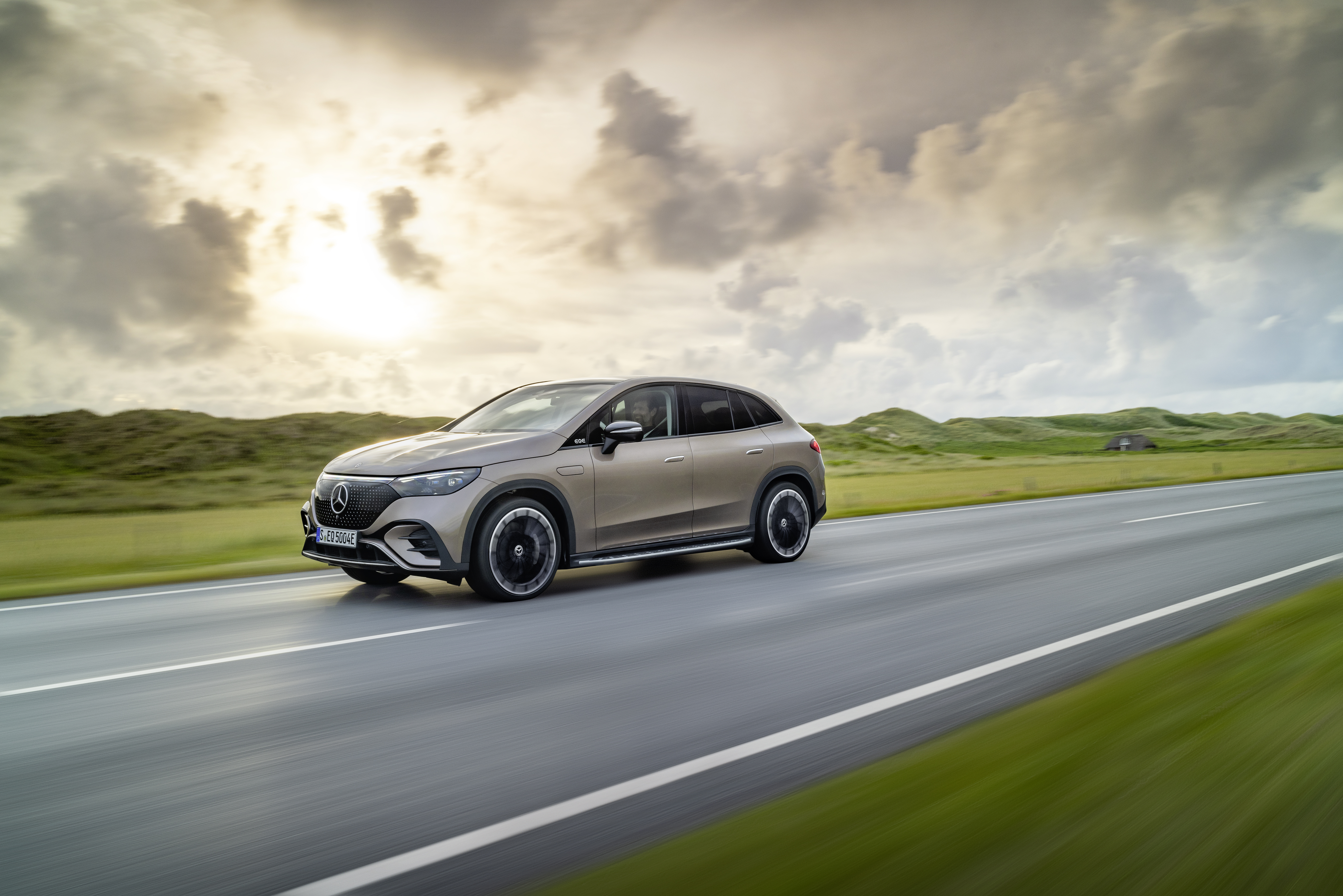 Mercedes-Benz EQE SUV v rivals spec comparison Mercedes-Benz EQE SUV v rivals spec comparison