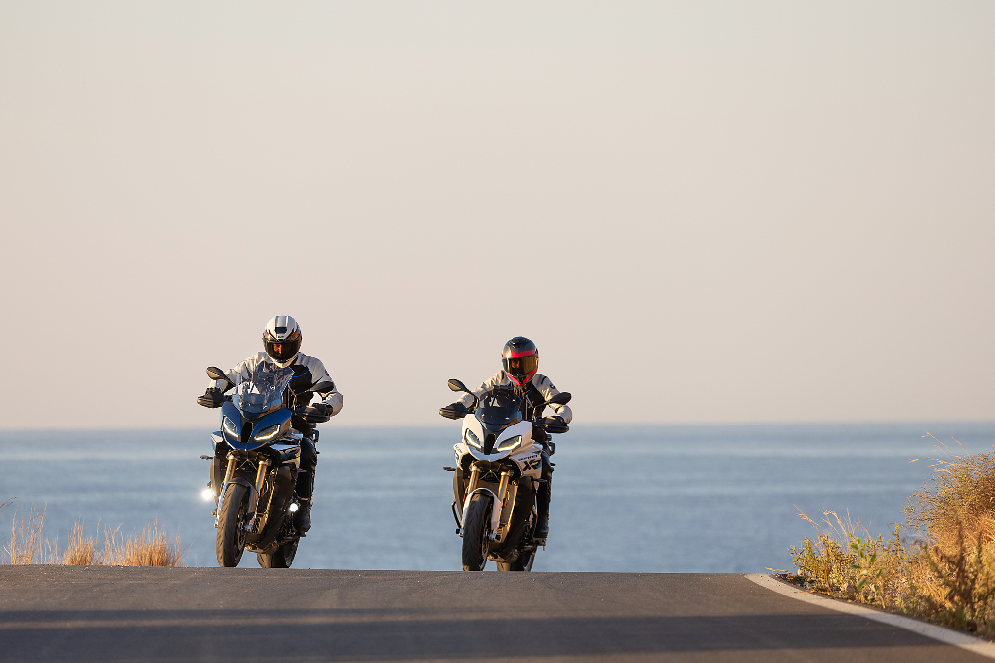 BMW unveils updated S 1000 XR and the all-new M 1000 XR BMW unveils updated S 1000 XR and the all-new M 1000 XR