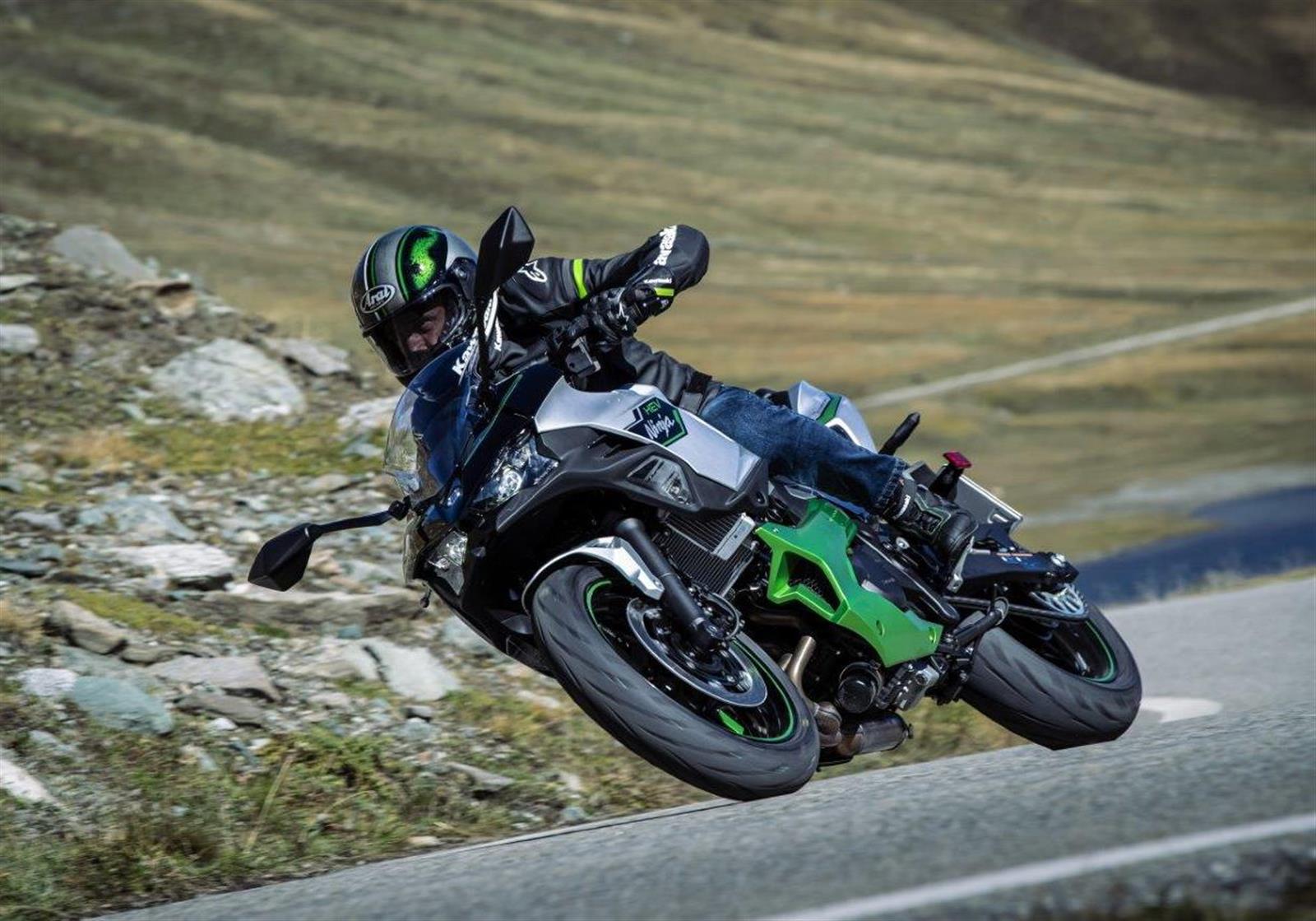 The Hybrid Leap: Kawasaki Ninja 7 HEV Opens A New Chapter For Motorcycles The Hybrid Leap: Kawasaki Ninja 7 HEV Opens A New Chapter For Motorcycles