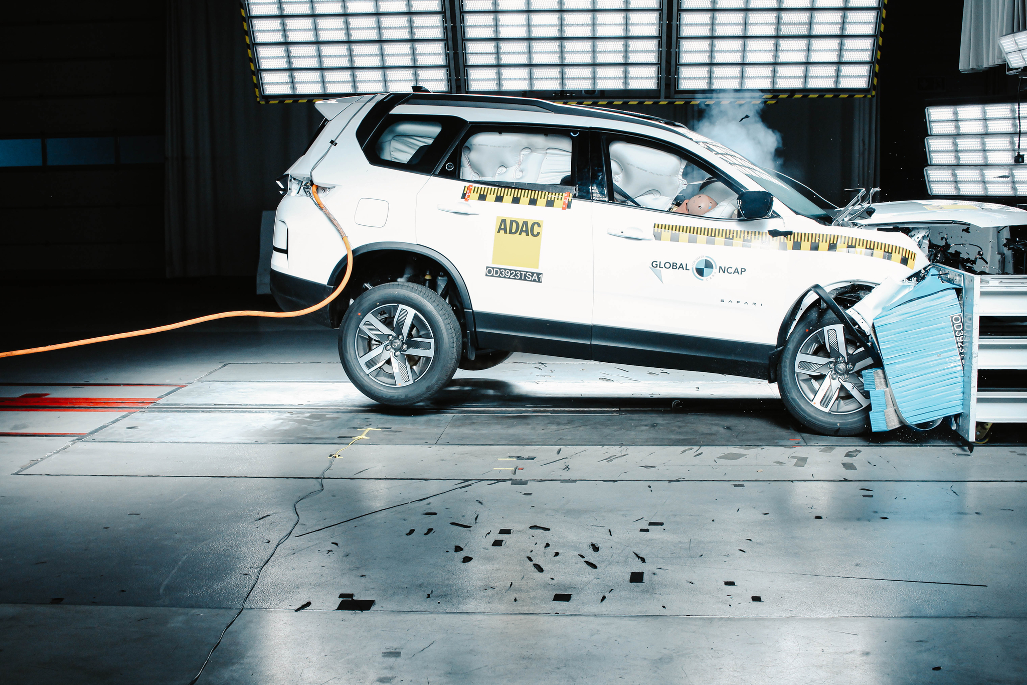 Updated Safari and Harrier achieve 5-Star GNCAP crash protection rating Updated Safari and Harrier achieve 5-Star GNCAP crash protection rating