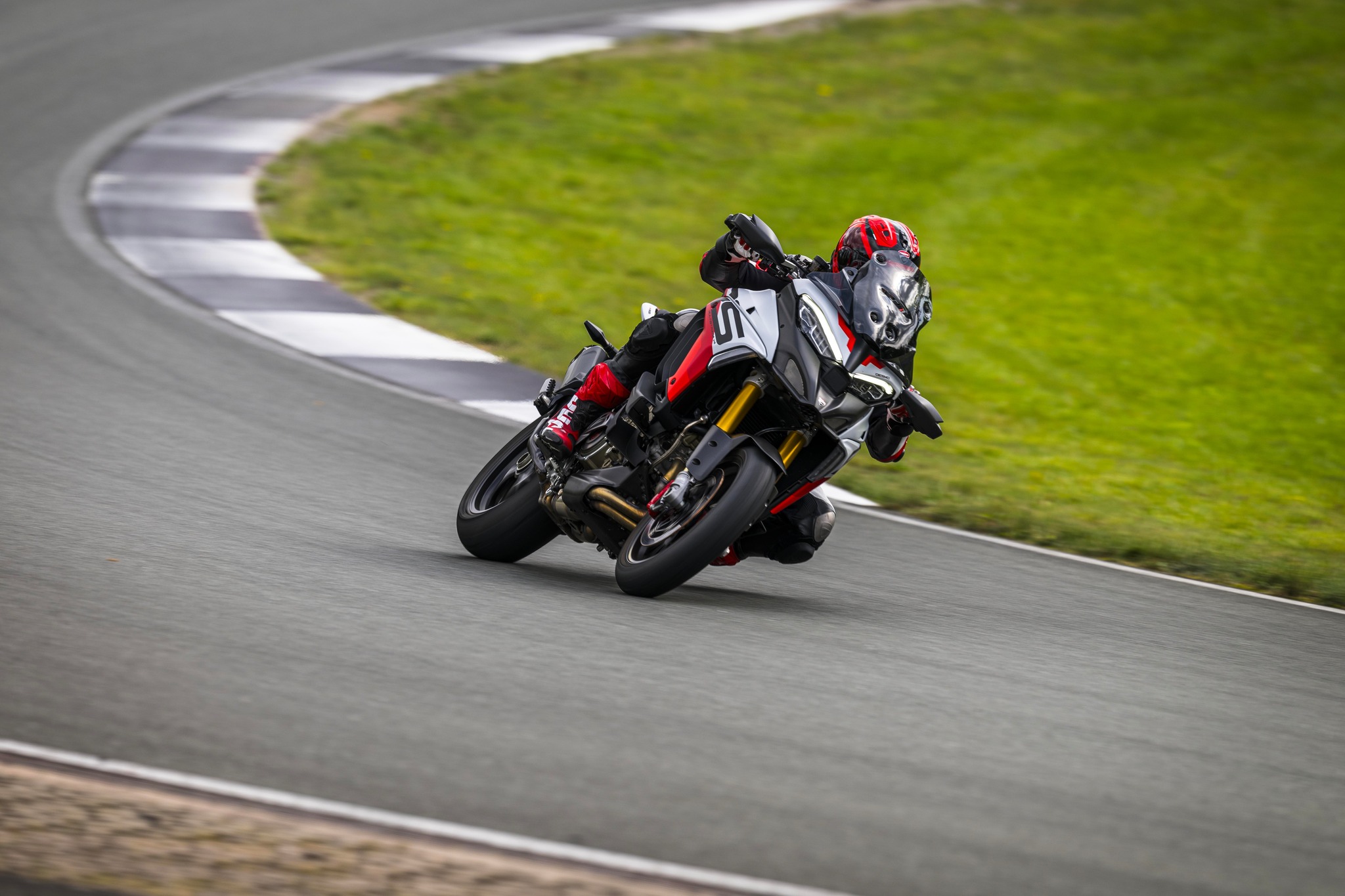 Ducati Multistrada V4 RS unveiled | Sportiest Multistrada yet! Ducati Multistrada V4 RS unveiled | Sportiest Multistrada yet!