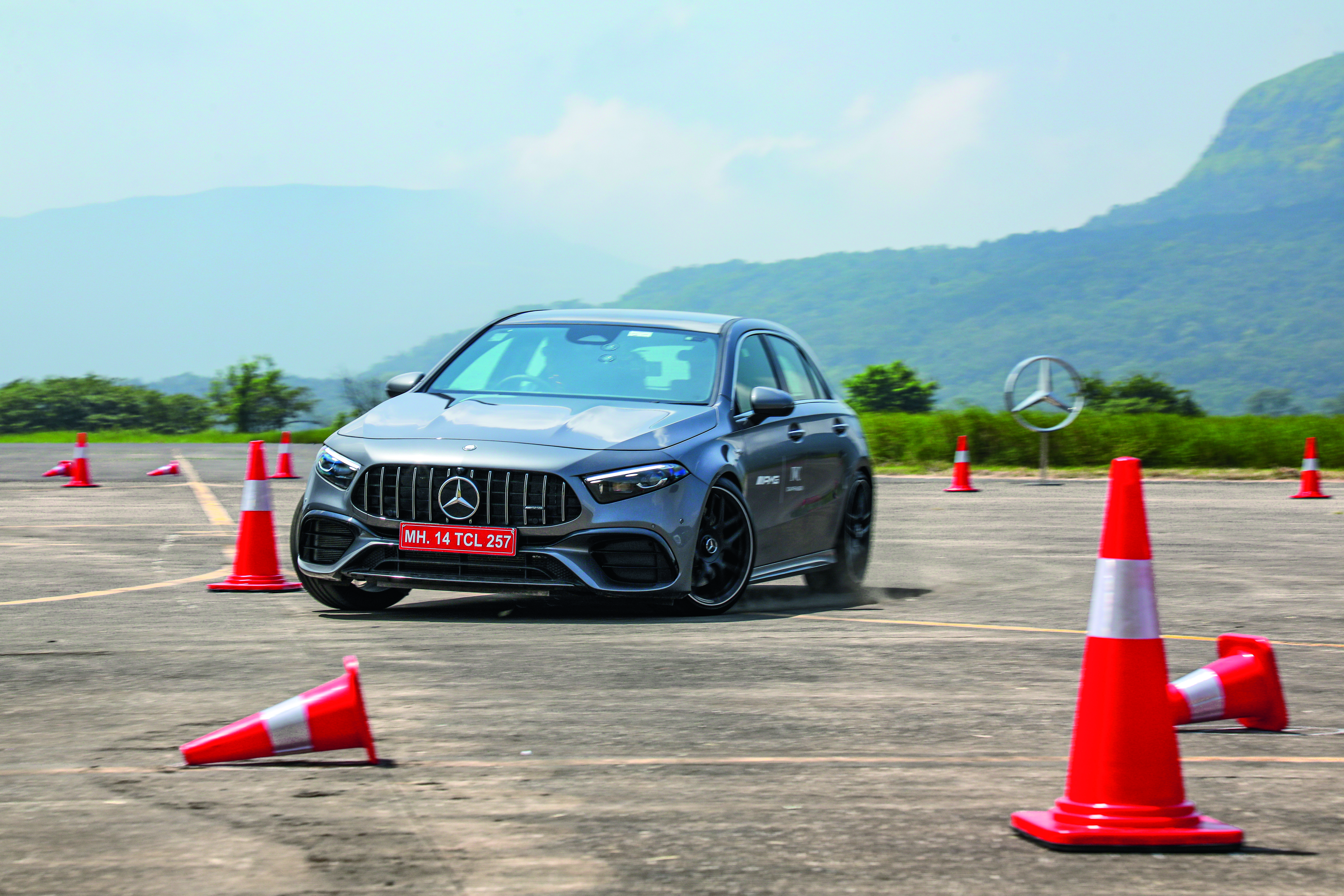 AMG Track Pace, A Race Engineer In Your Pocket AMG Track Pace, A Race Engineer In Your Pocket