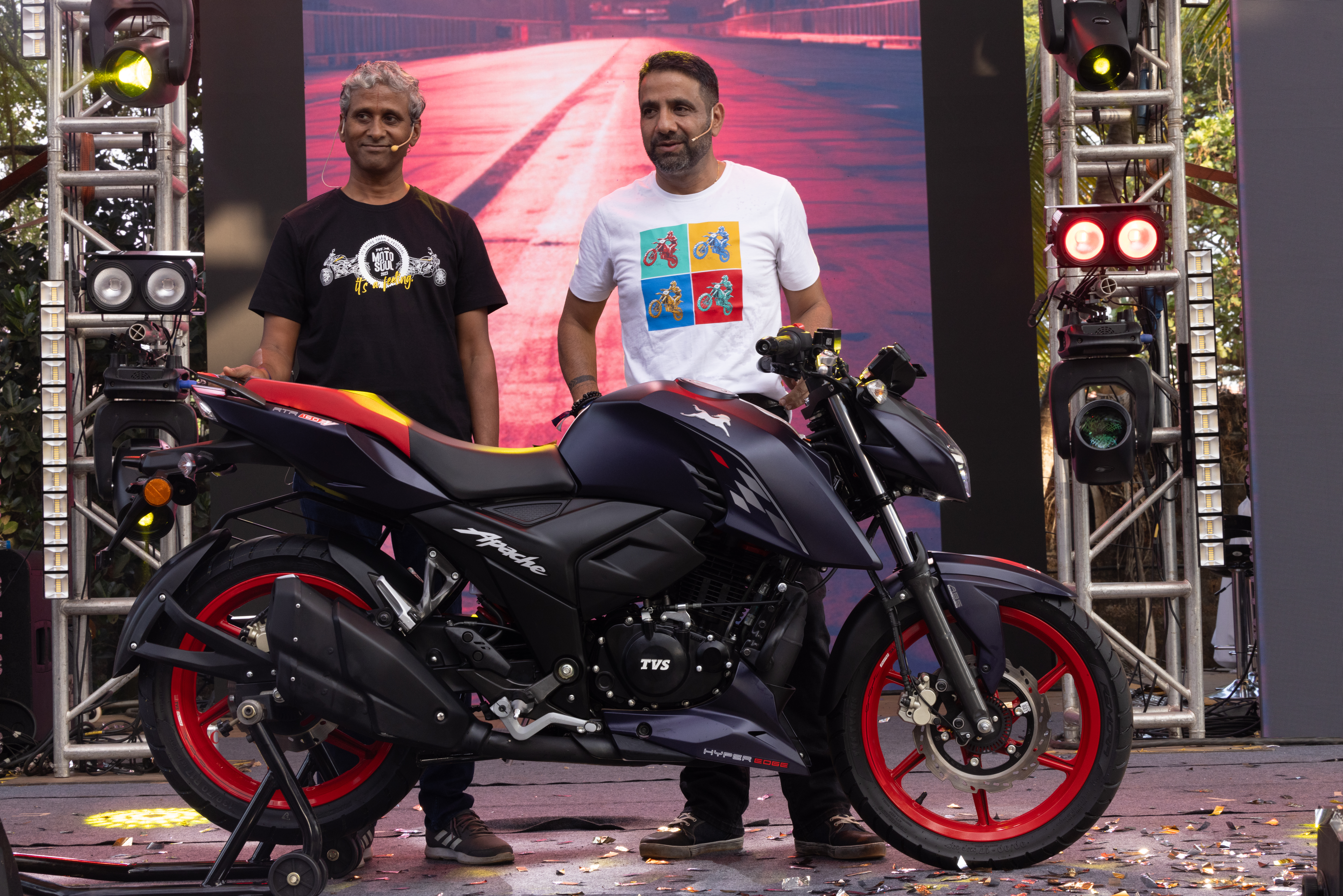 TVS Apache RTR 160 4V launched at Rs 1,34,990 TVS Apache RTR 160 4V launched at Rs 1,34,990