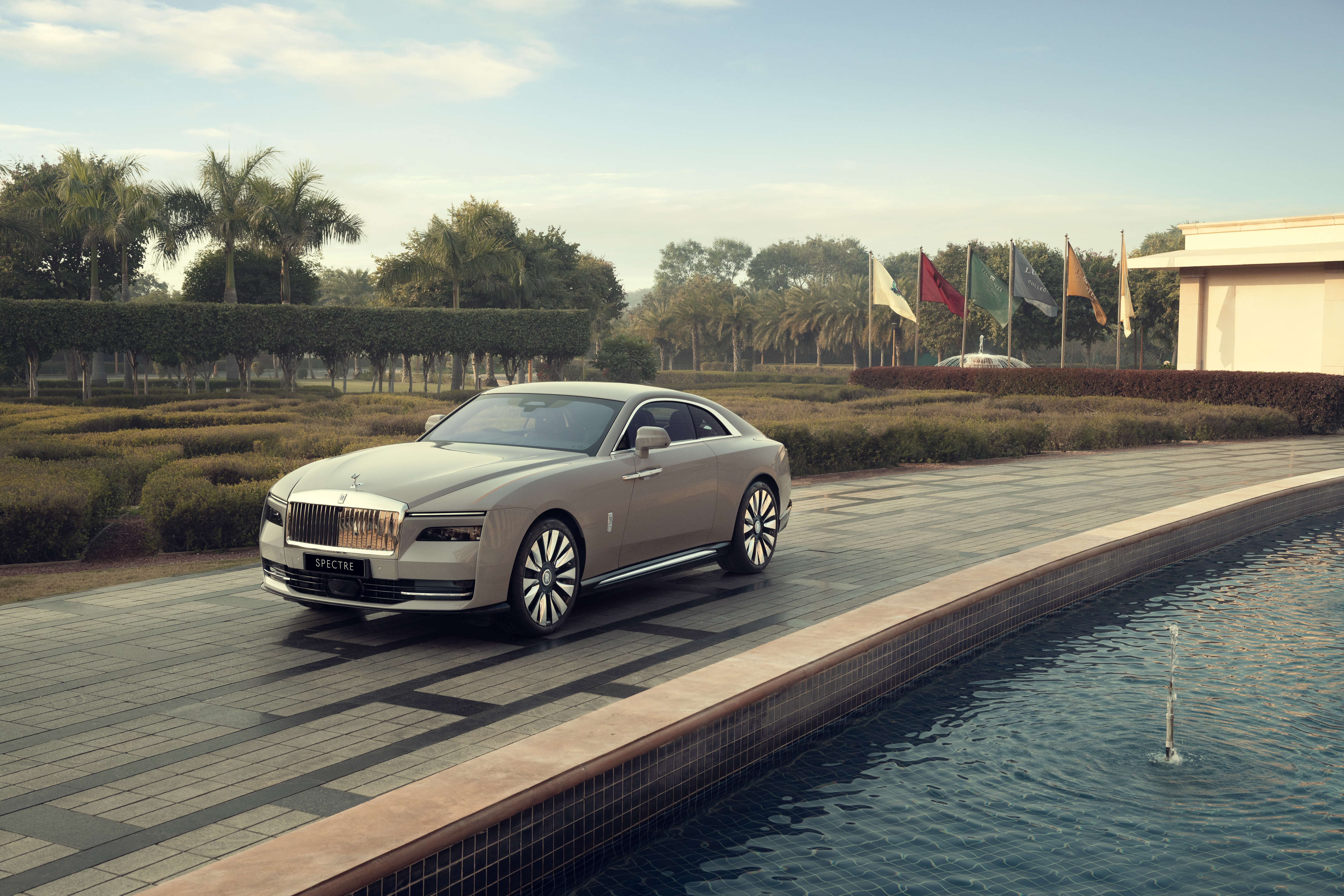 Rolls-Royce Spectre launched in India at Rs 7.5 crore Rolls-Royce Spectre launched in India at Rs 7.5 crore
