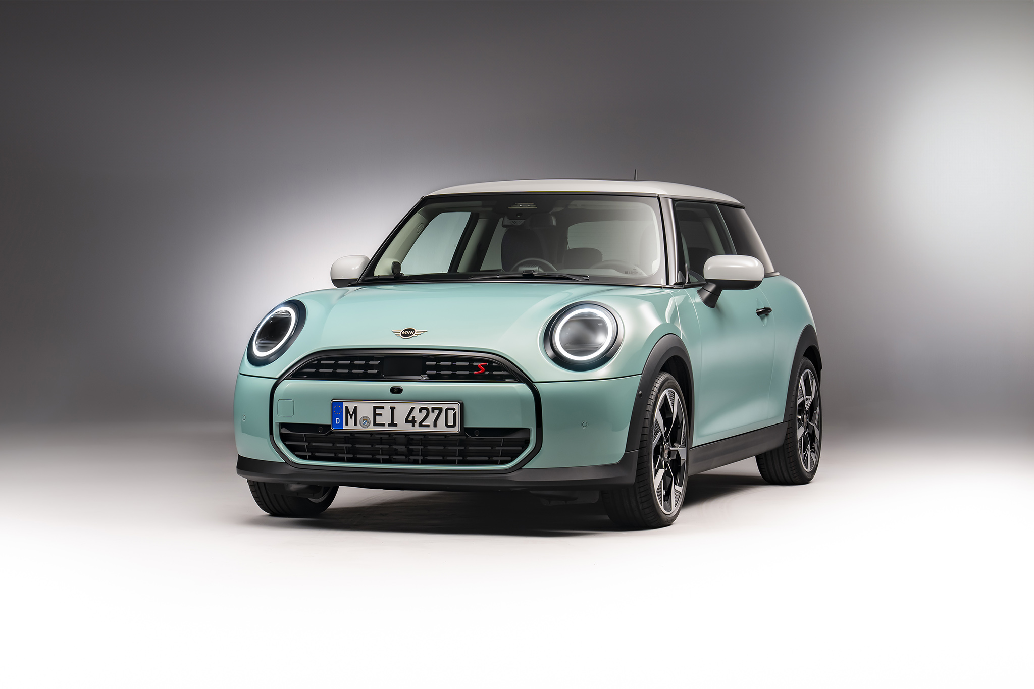 2024 Mini Cooper unveiled with ICE powertrain 2024 Mini Cooper unveiled with ICE powertrain