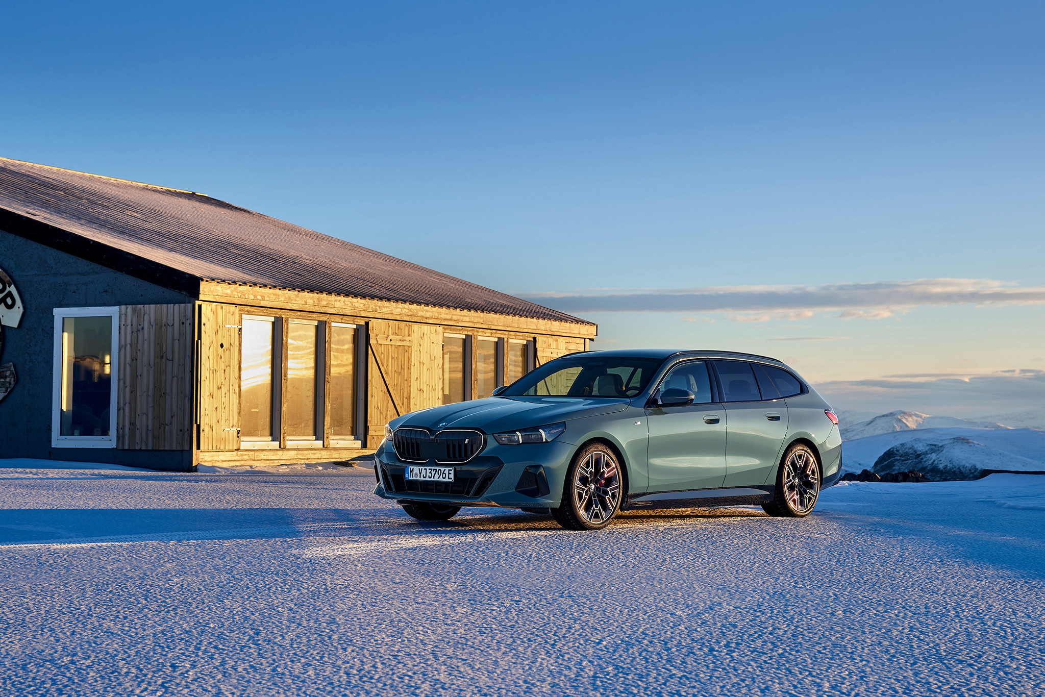 2024 BMW 5 Series Touring unveiled, Europe launch in May 2024 BMW 5 Series Touring unveiled, Europe launch in May