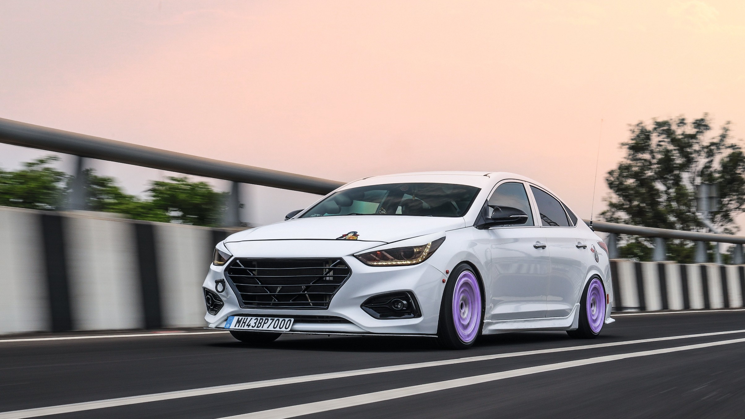 This Hyundai Verna comes with an anime-inspired paintjob! This Hyundai Verna comes with an anime-inspired paintjob!