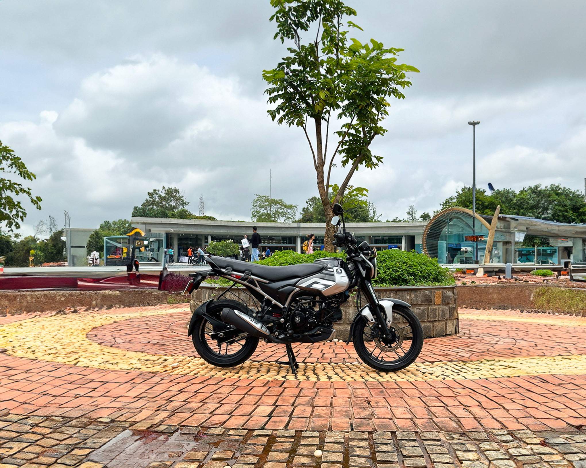 Bajaj Freedom 125, worlds first CNG bike, launched at ₹95,000 Bajaj Freedom 125, worlds first CNG bike, launched at ₹95,000