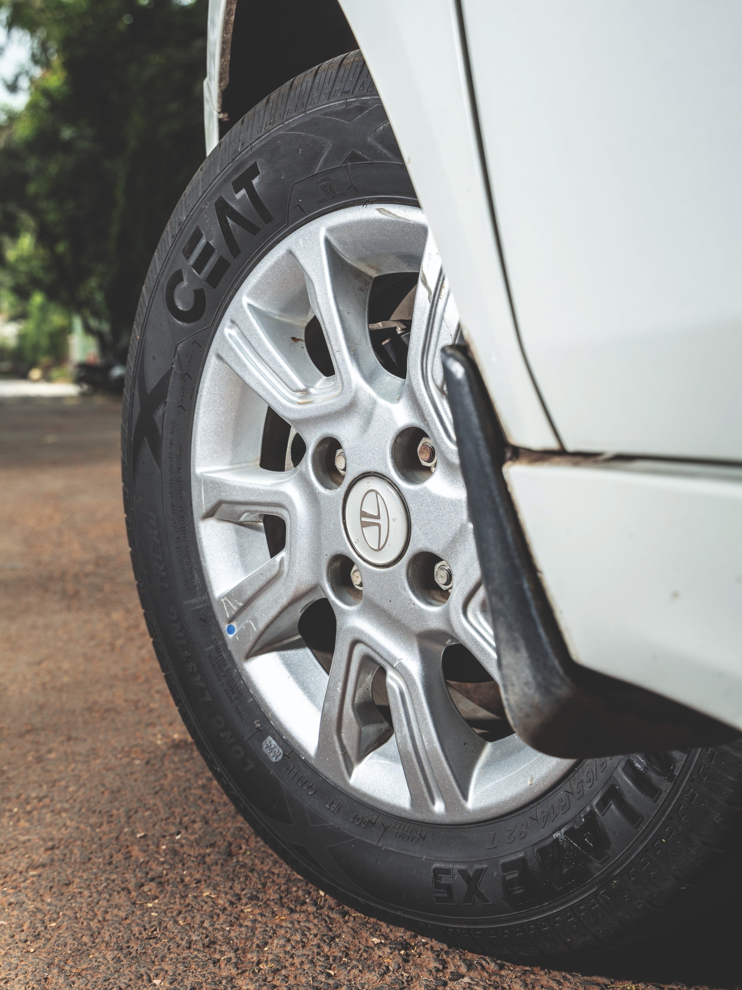 Above & beyond: The CEAT Milaze X5 Above & beyond: The CEAT Milaze X5