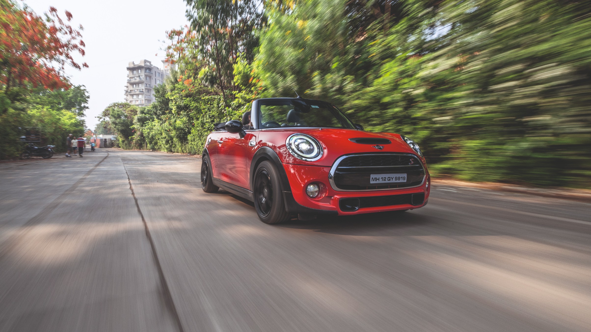 This Damos stage 2 tuned Mini Cooper Convertible is all what you need! This Damos stage 2 tuned Mini Cooper Convertible is all what you need!