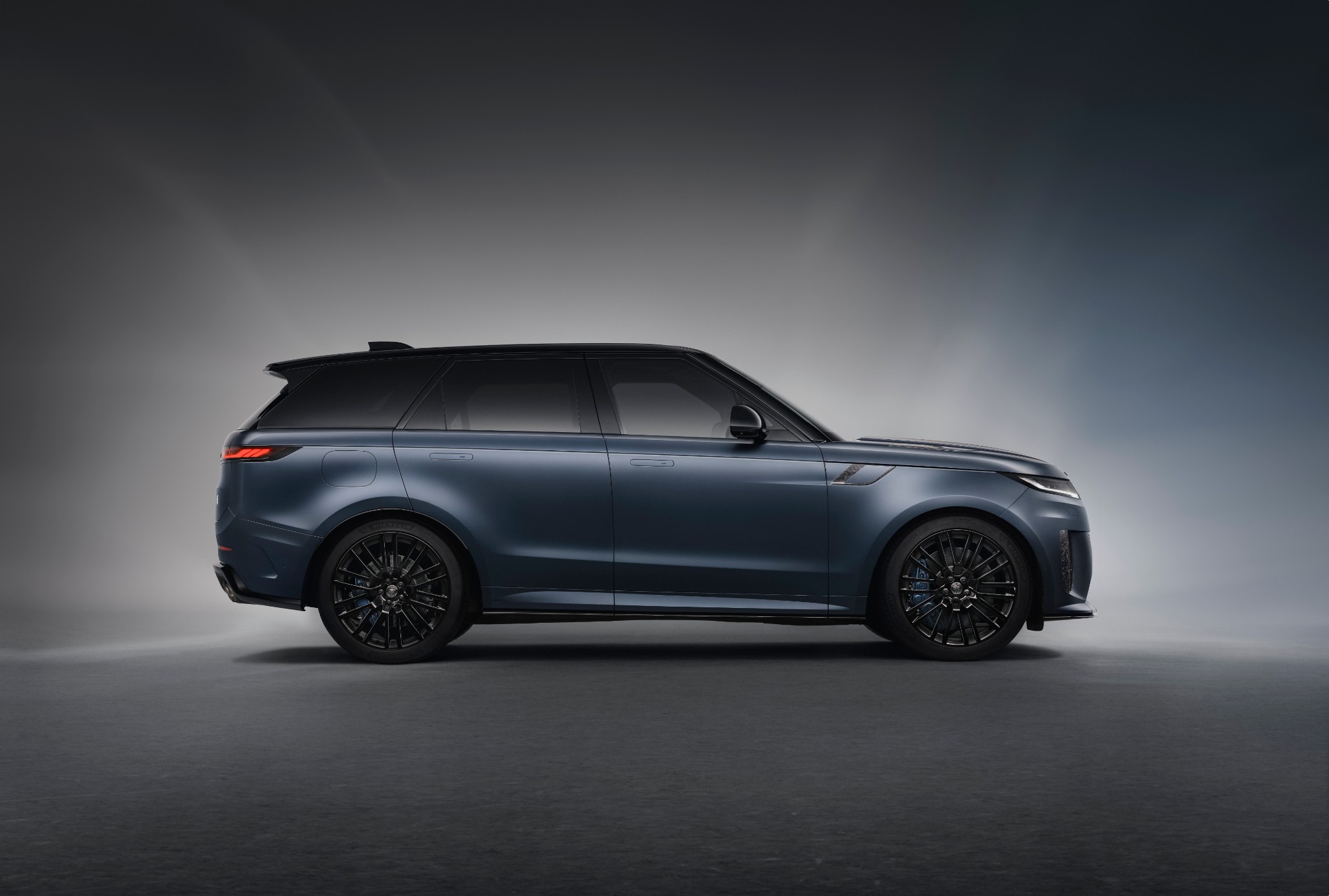 New Range Rover Sport SV Edition Two unveiled