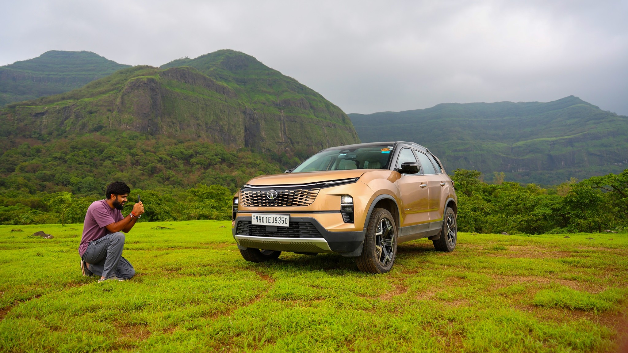 Mastering automotive photography with the Tata Safari Mastering automotive photography with the Tata Safari