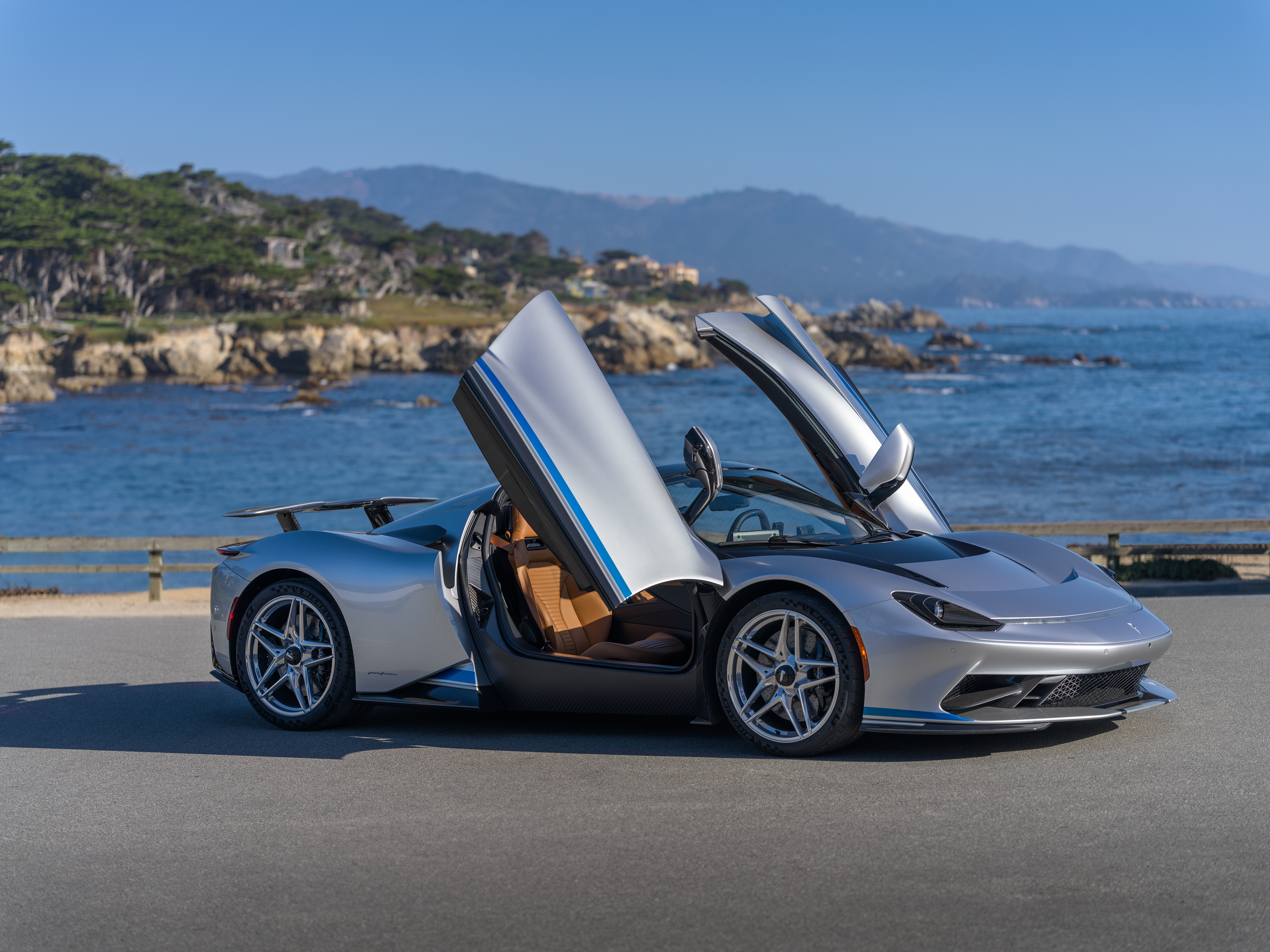 Pininfarina Battista Targamerica: Michael Jordan’s one-off electric hypercar! Pininfarina Battista Targamerica: Michael Jordan’s one-off electric hypercar!