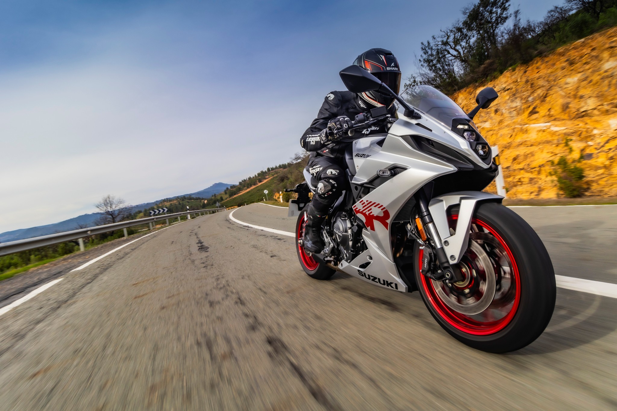 2024 Suzuki GSX-8R launched in India, prices start from Rs 9.25 lakh 2024 Suzuki GSX-8R launched in India, prices start from Rs 9.25 lakh