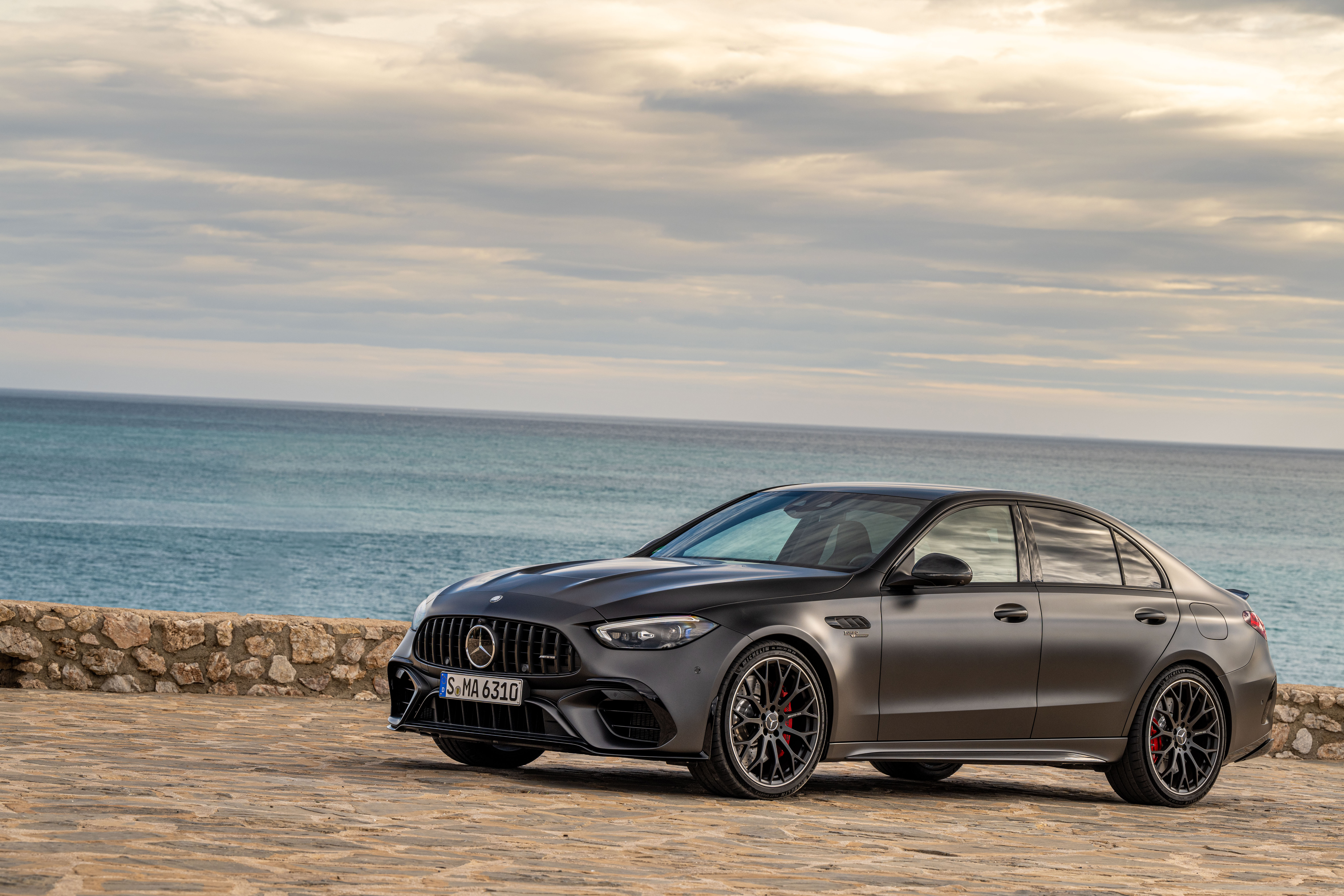 Mercedes-AMG C63 S E Performance to be launched on November 12 Mercedes-AMG C63 S E Performance to be launched on November 12