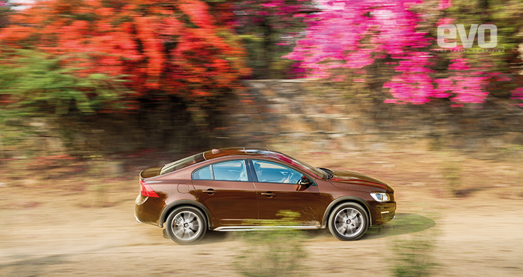 Volvo S60 Cross Country Review Volvo S60 Cross Country Review