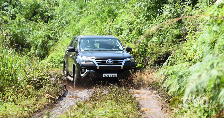 2016 Toyota Fortuner review 2016 Toyota Fortuner review