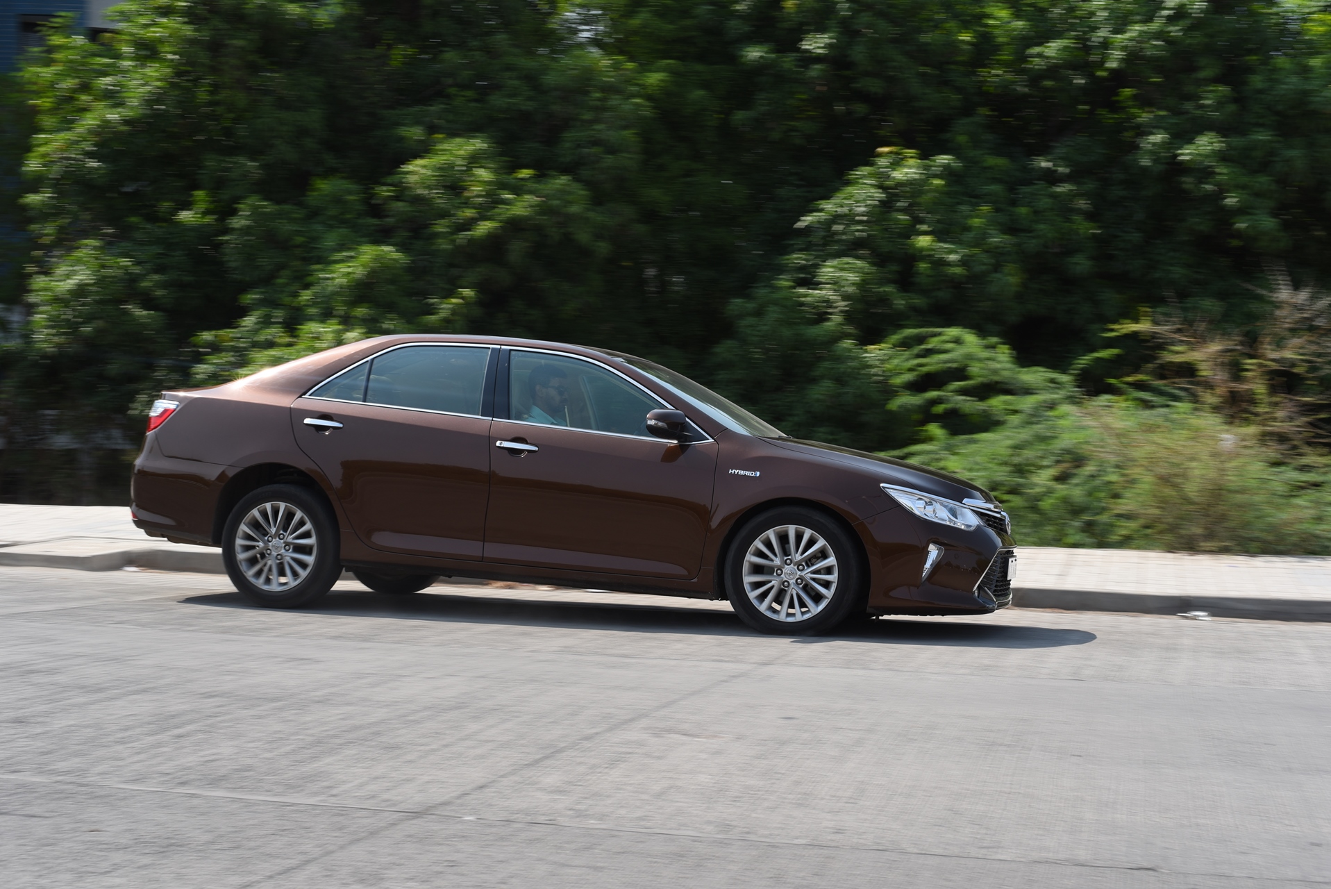 Living with the Toyota Camry Hybrid: Clean up your act Living with the Toyota Camry Hybrid: Clean up your act