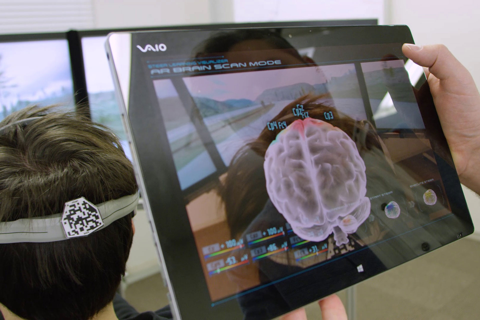 Nissan working on Brain-to-Vehicle technology Nissan working on Brain-to-Vehicle technology