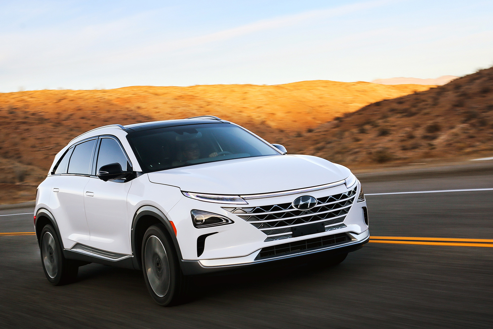 Hyundai christens its second generation FCEV as Nexo Hyundai christens its second generation FCEV as Nexo