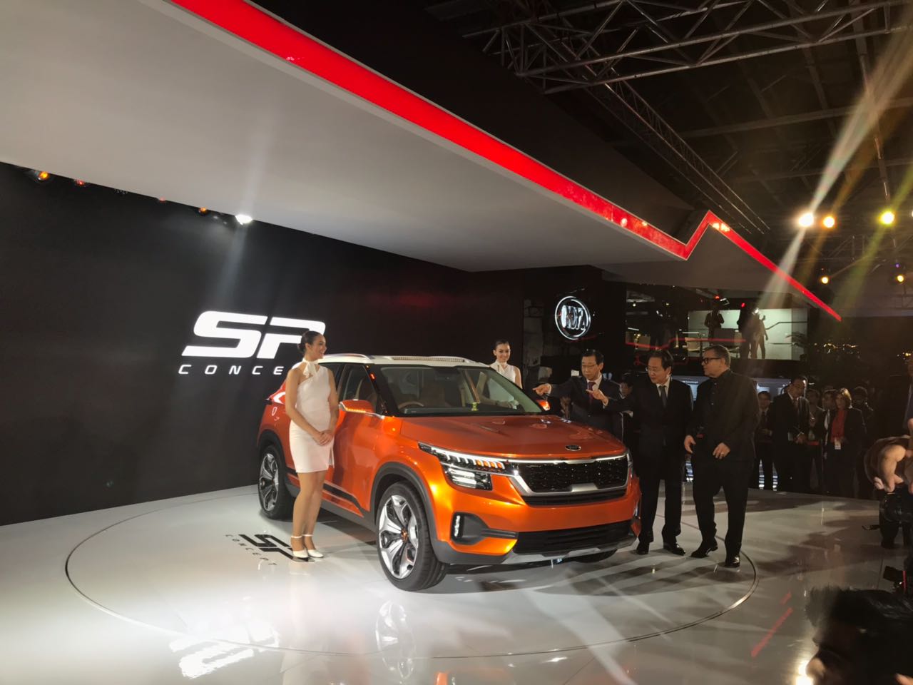 Karthik Tharani Singh continues to lead this year’s MRF NRC by just one point Karthik Tharani Singh continues to lead this year’s MRF NRC by just one point