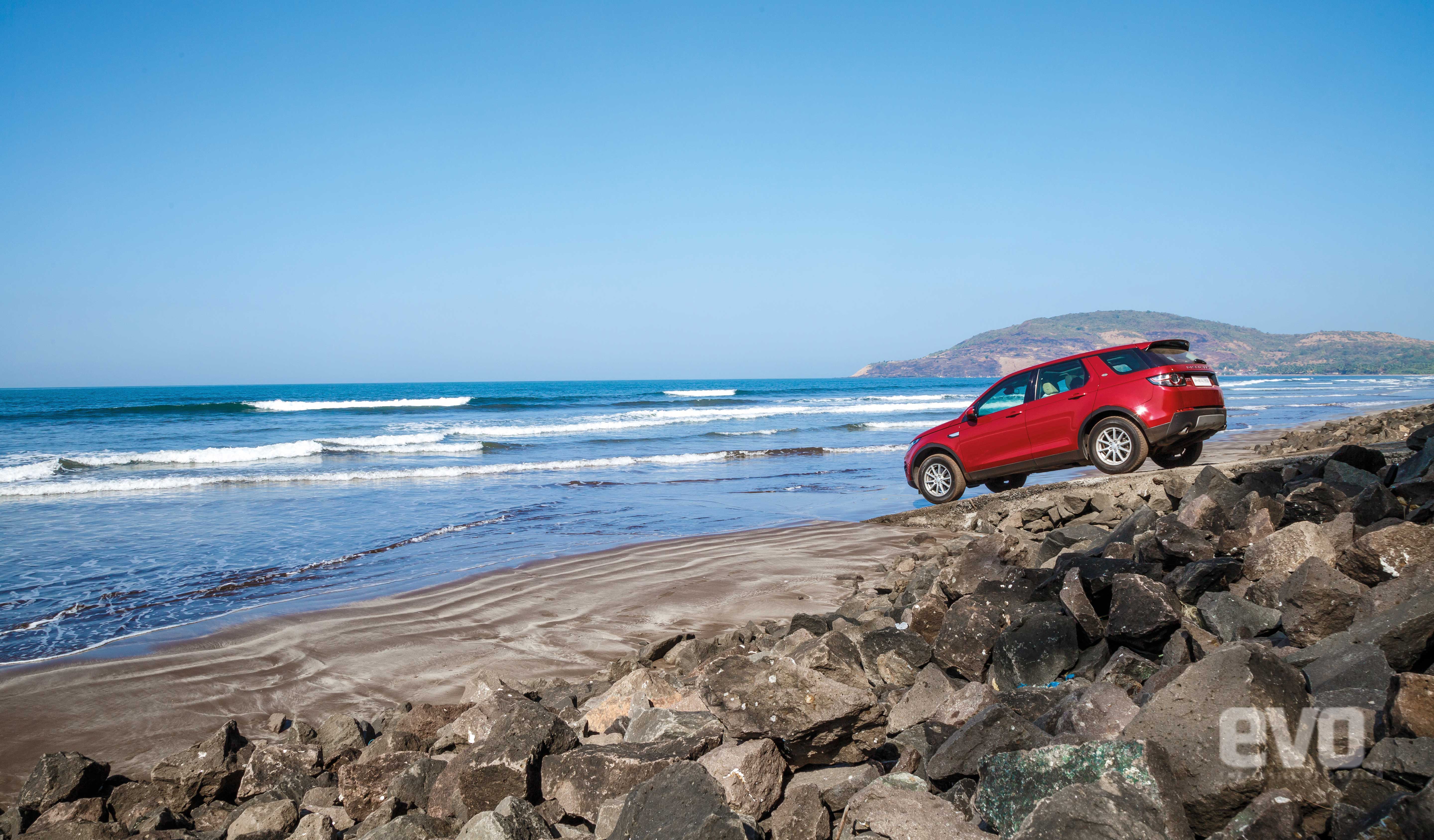Ready to Discover: The Land Rover Discovery Sport goes to Shrivardhan beach Ready to Discover: The Land Rover Discovery Sport goes to Shrivardhan beach