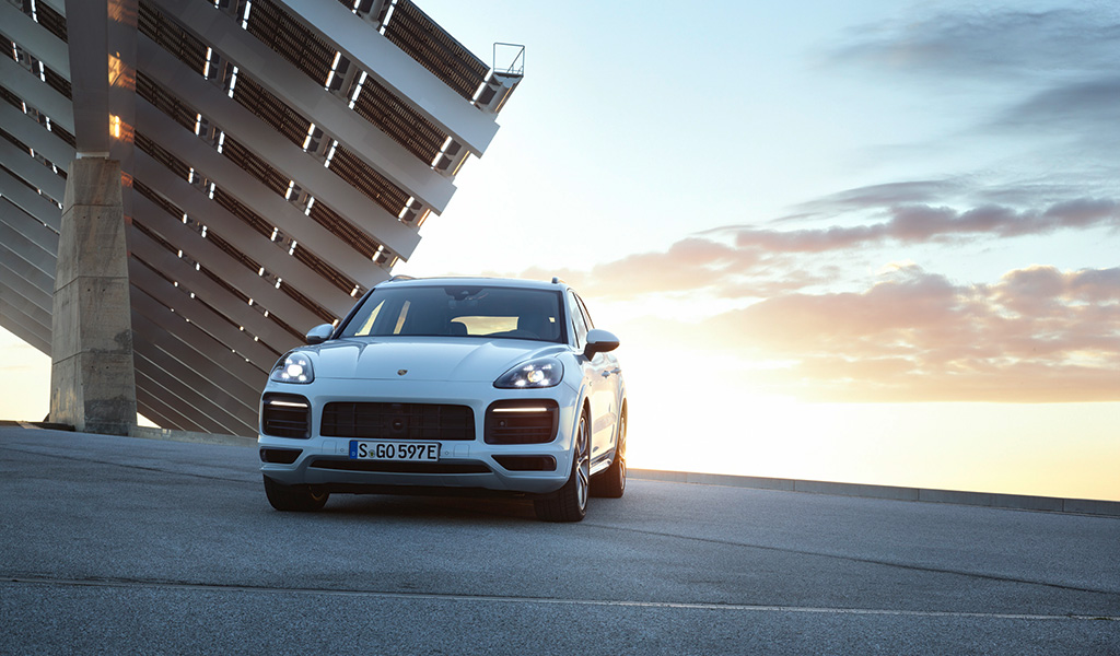 Porsche to launch 2018 Cayenne-E-Hybrid in India Porsche to launch 2018 Cayenne-E-Hybrid in India