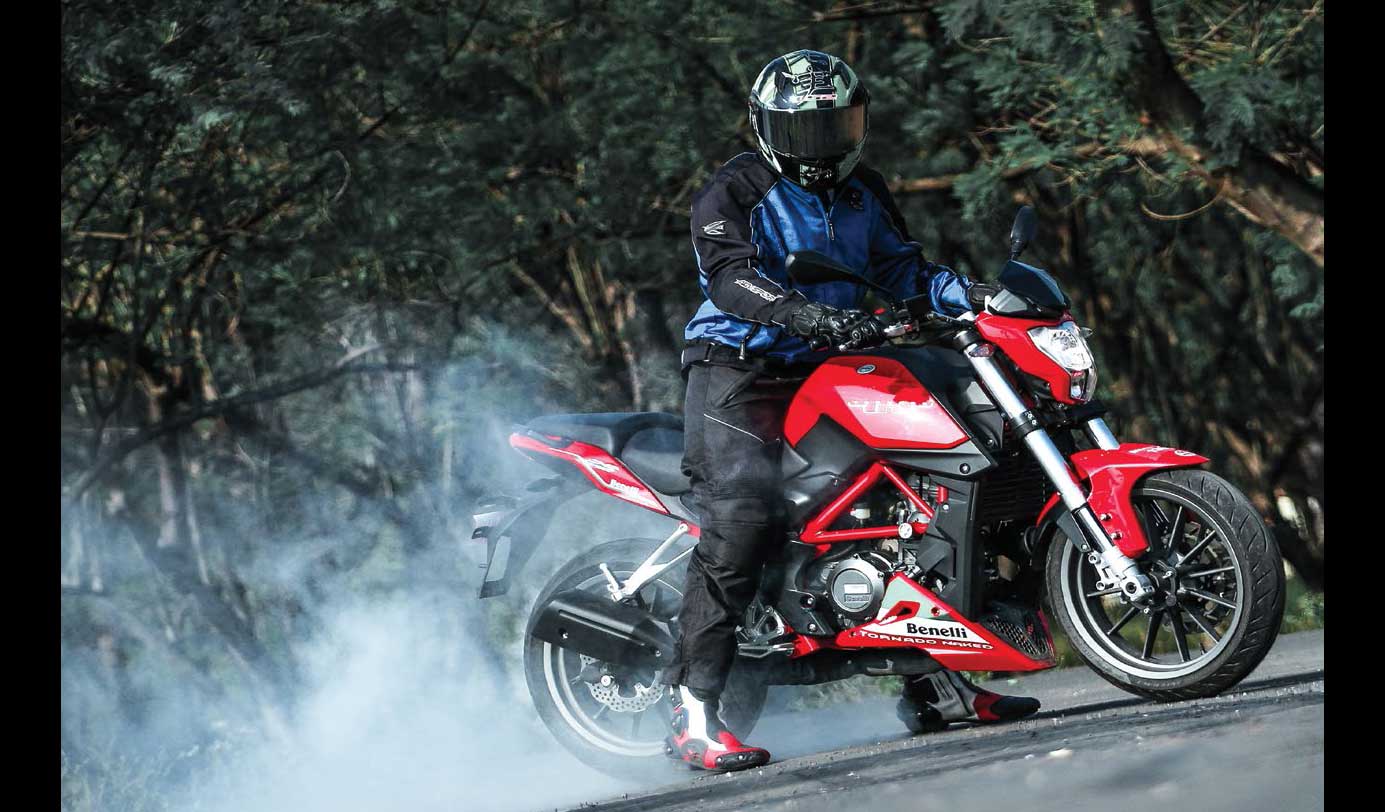 Benelli TNT 25 Review
