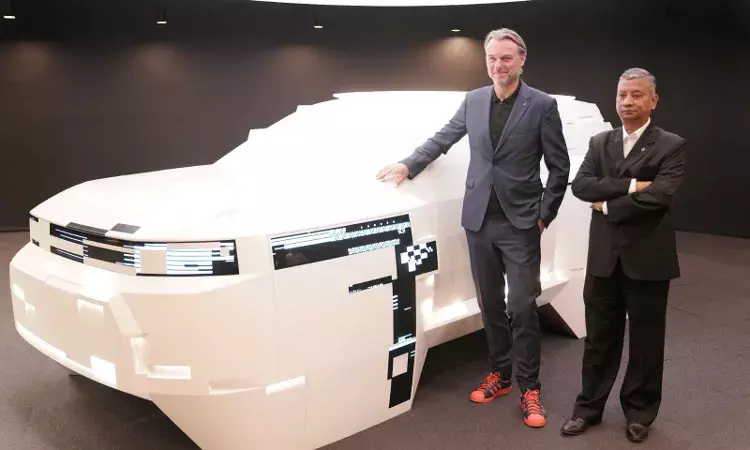 “We have a long history with India and we want to be part of the journey that India is travelling through, developing mobility for India, using Indian resources, local talent, producing and manufacturing locally” says Laurens van den Acker, Chief Design Officer of the Renault Group “We have a long history with India and we want to be part of the journey that India is travelling through, developing mobility for India, using Indian resources, local talent, producing and manufacturing locally” says Laurens van den Acker, Chief Design Officer of the Renault Group