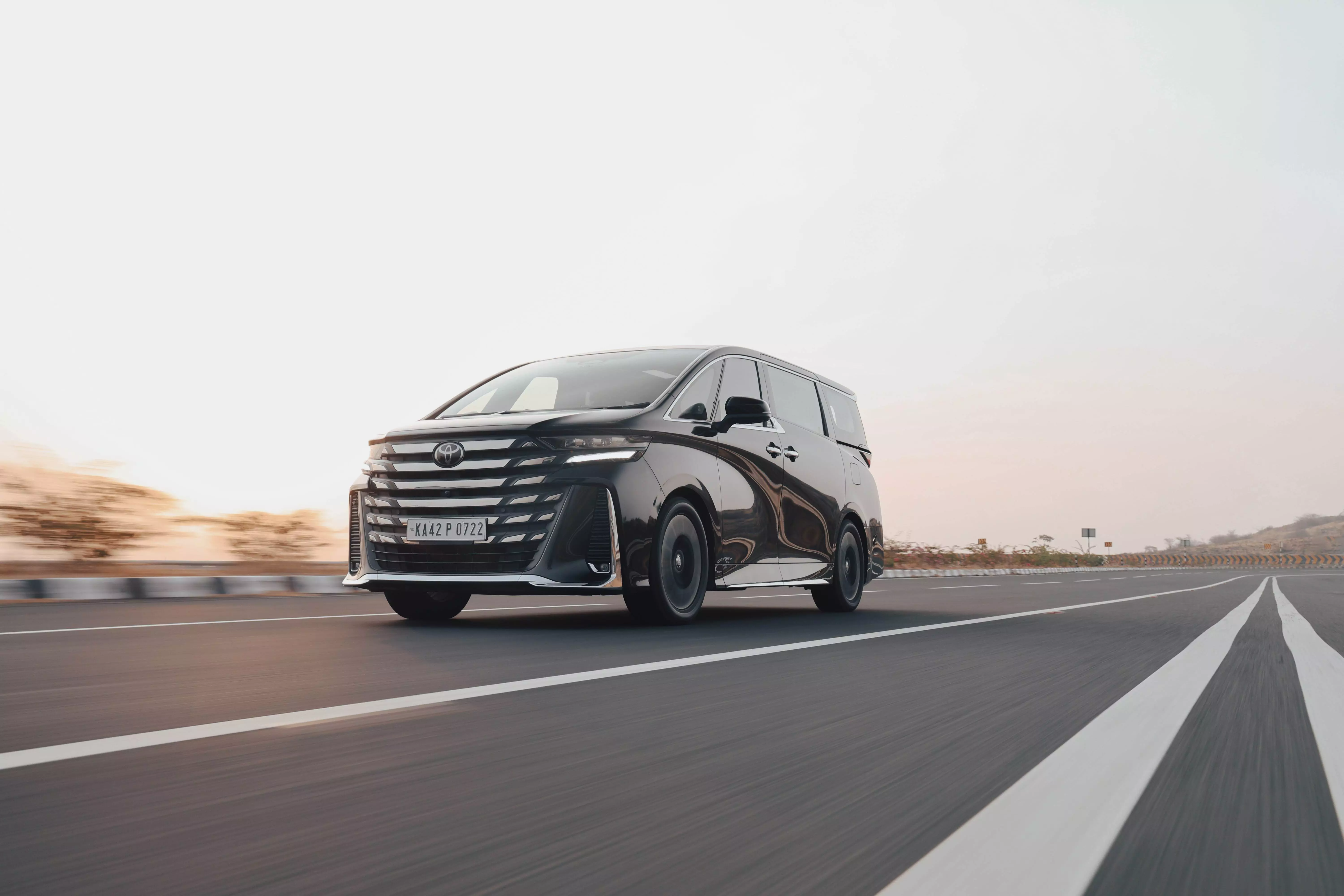 2025 Toyota Vellfire review: Better than the luxurious Germans? 2025 Toyota Vellfire review: Better than the luxurious Germans?