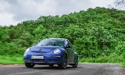 Volkswagen ‘Bumble Bee’ Beetle: Manual trans’ swapped for the added thrill of driving!