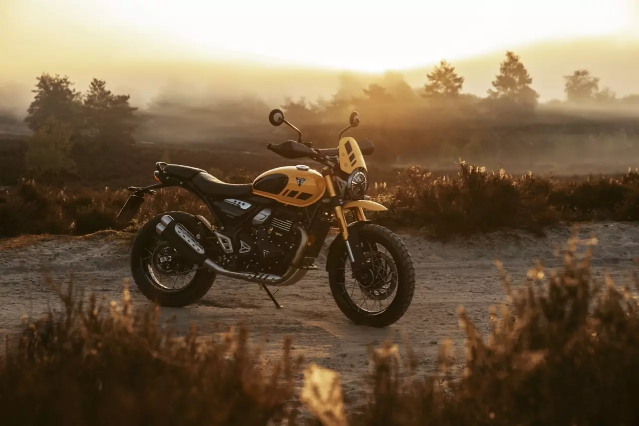 Triumph Scrambler 400 XC launched in India, prices start from ₹2.94 lakh Triumph Scrambler 400 XC launched in India, prices start from ₹2.94 lakh
