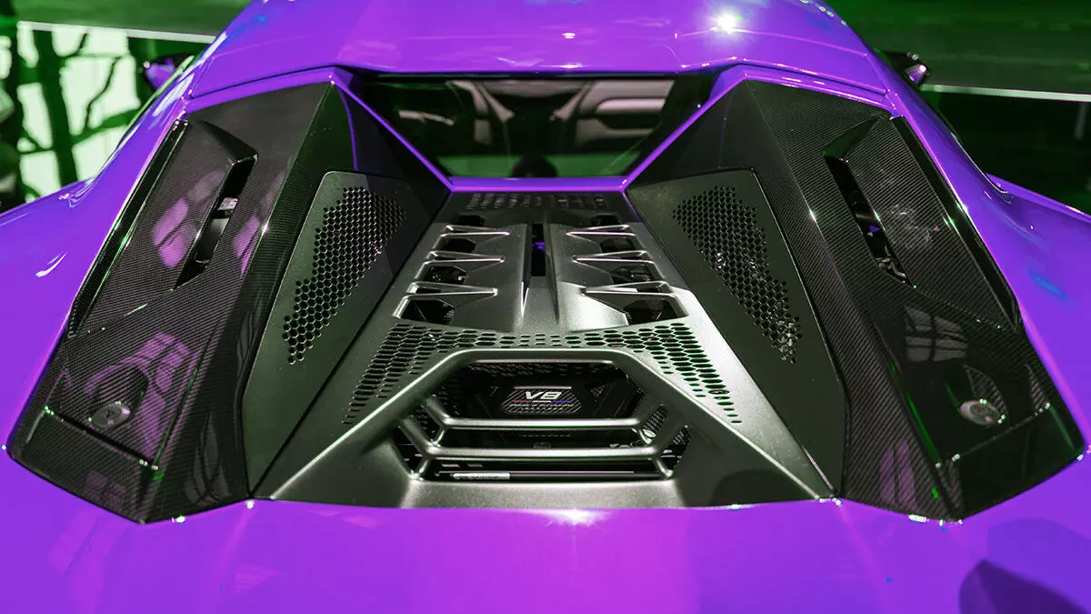 The new twin-turbo 4-litre V8 engine produces 789bhp and is assisted by three electric motors making an added 147bhp for a total output of 907bhp! The new twin-turbo 4-litre V8 engine produces 789bhp and is assisted by three electric motors making an added 147bhp for a total output of 907bhp!