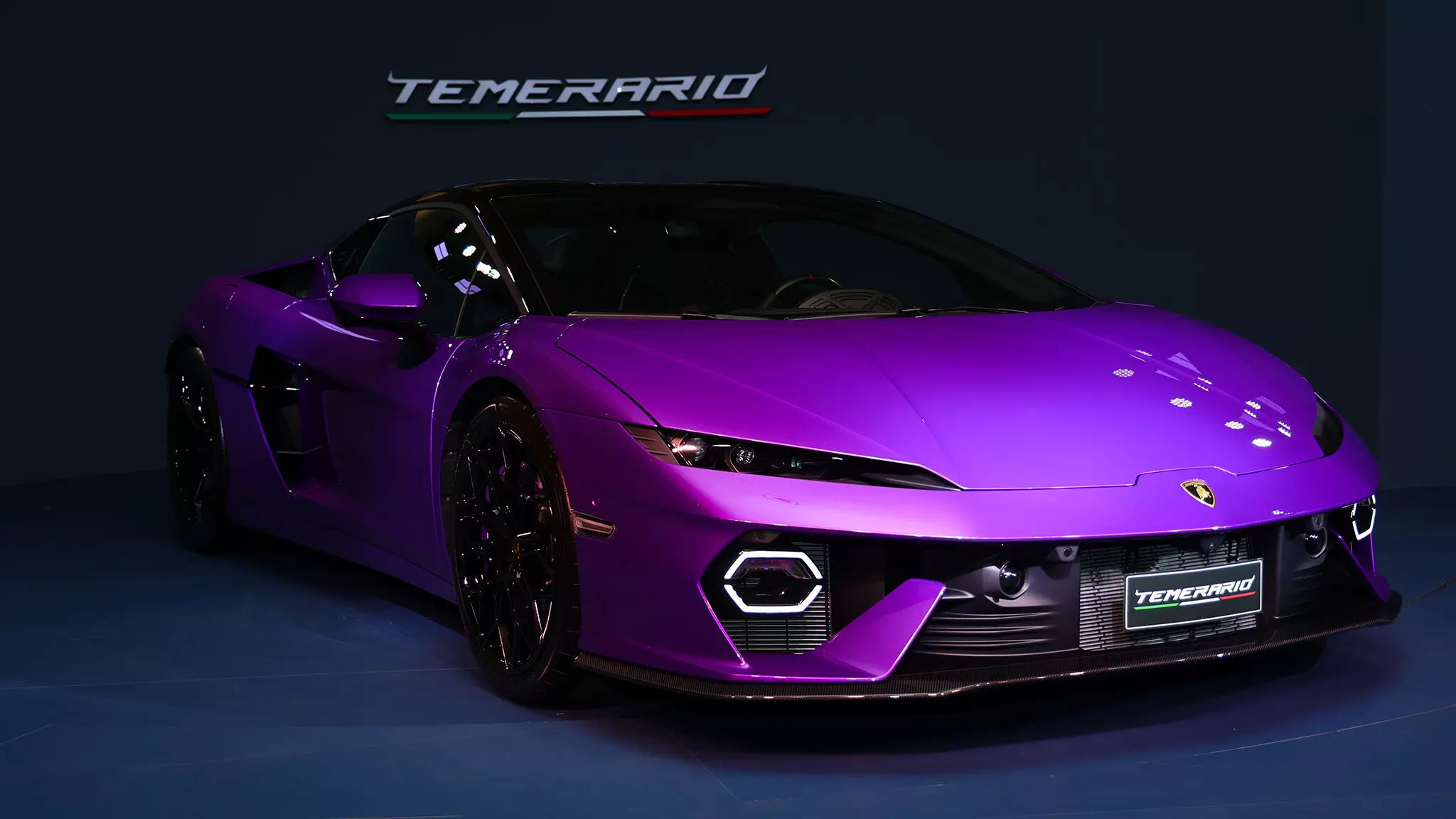 Temerario will have over 400 body colour and livery options courtesy of Lamborghini’s Ad Personam customisation program. Temerario will have over 400 body colour and livery options courtesy of Lamborghini’s Ad Personam customisation program.