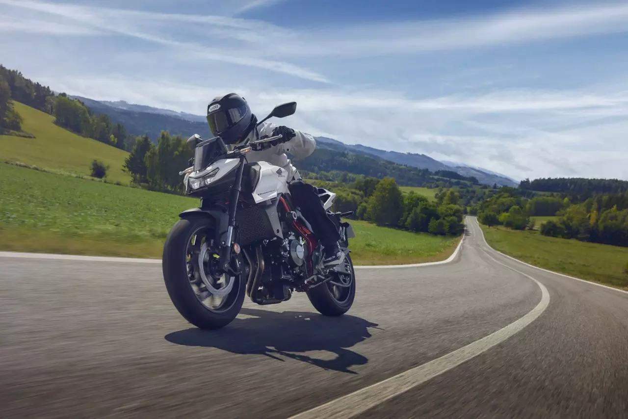 Honda CB750 Hornet and Honda CB1000 Hornet SP launched in India Honda CB750 Hornet and Honda CB1000 Hornet SP launched in India