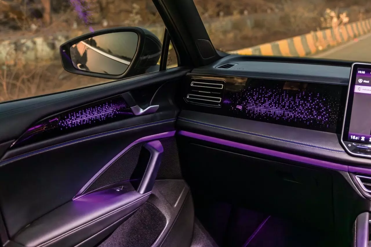 The ambient lighting elevates the surroundings with little pixel-like designs varying in a spectrum of over 30 colours – Shot by Avdhoot A Kolhe for evo India