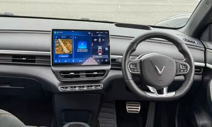 The insides of the VF6 are very similar to what you get on the VF7 The insides of the VF6 are very similar to what you get on the VF7
